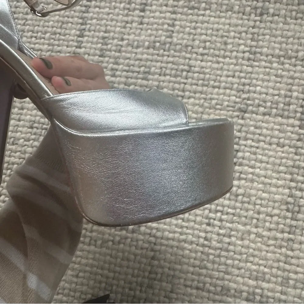 NEW Stuart Weitzman Skyhigh 145 Platform Sandal in Silver 9.5